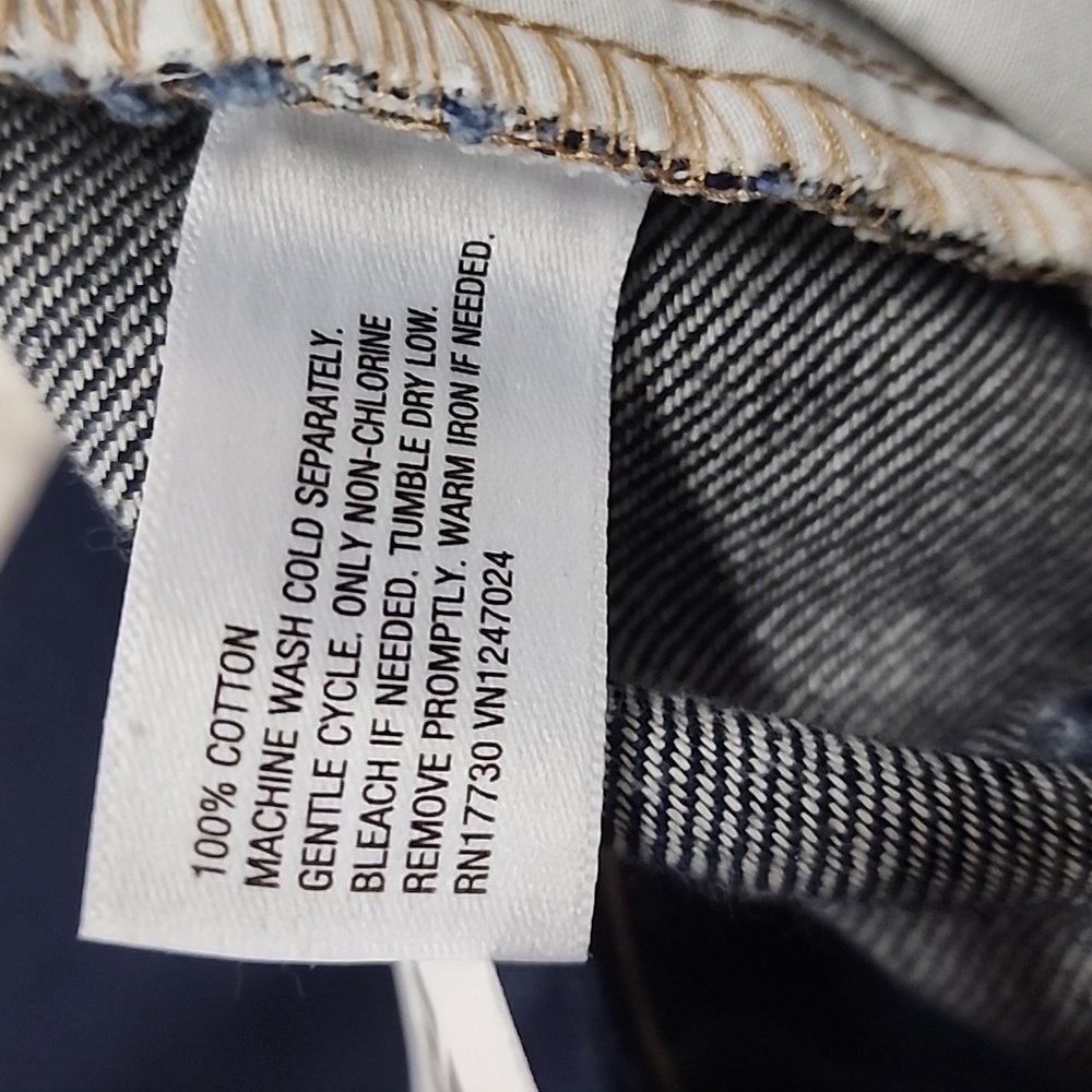 FUTURE COLLECTIVE Flare Jeans - Picture 14 of 15